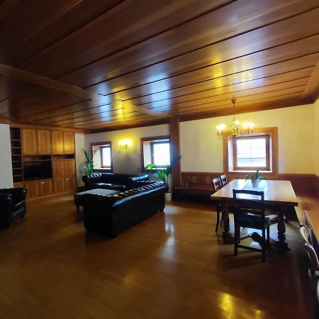 Grosse Wohnung Mit Garagenparkplatz Фіє Екстер'єр фото