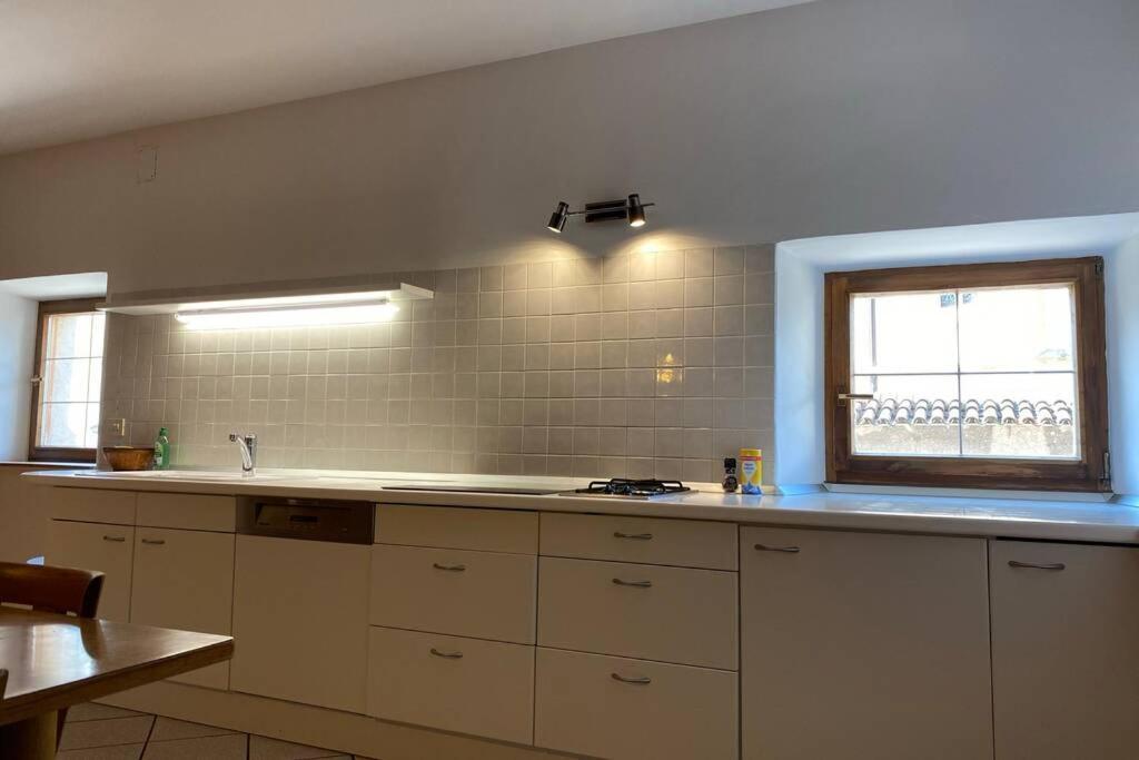 Grosse Wohnung Mit Garagenparkplatz Фіє Екстер'єр фото
